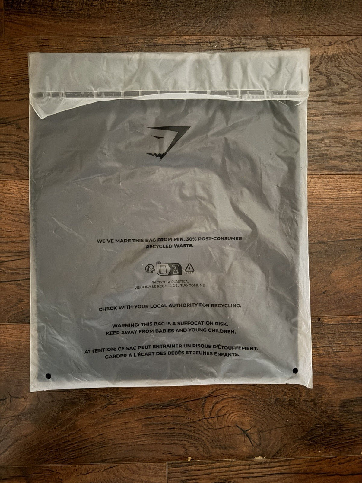 *SHIPS TODAY* Gymshark Onyx 5.0 Short Sleeve T-Shirt Black/Lift Green- Medium